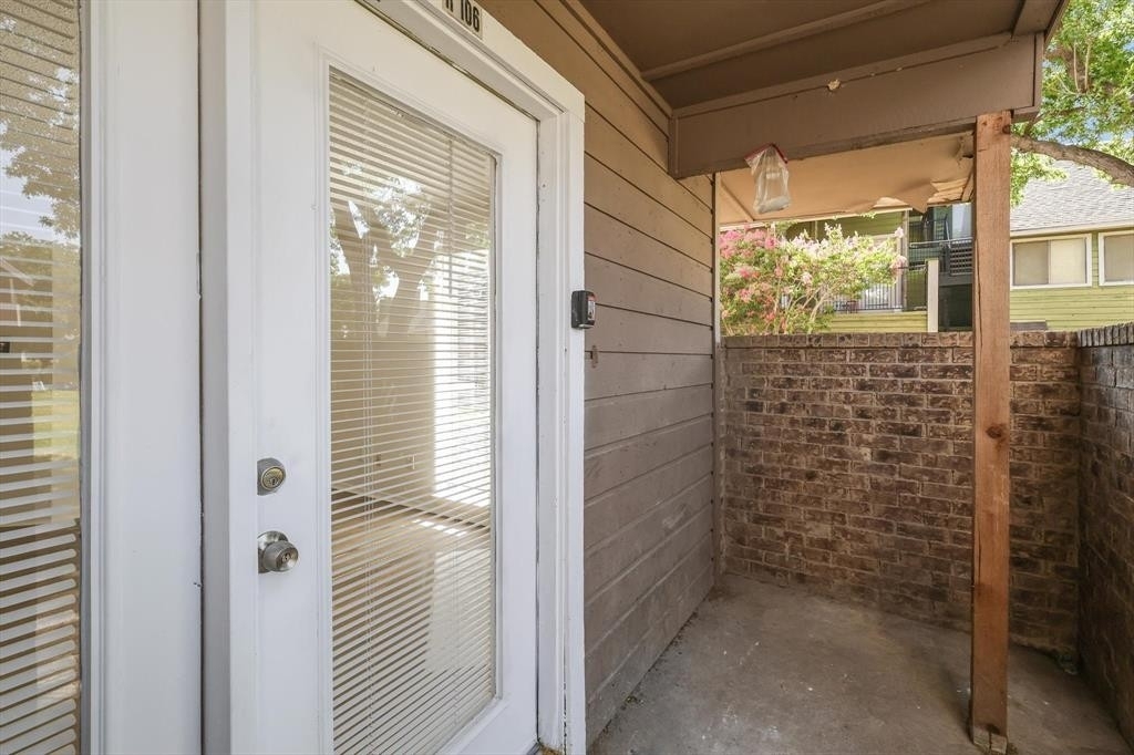 9835 Walnut Street - Photo 2