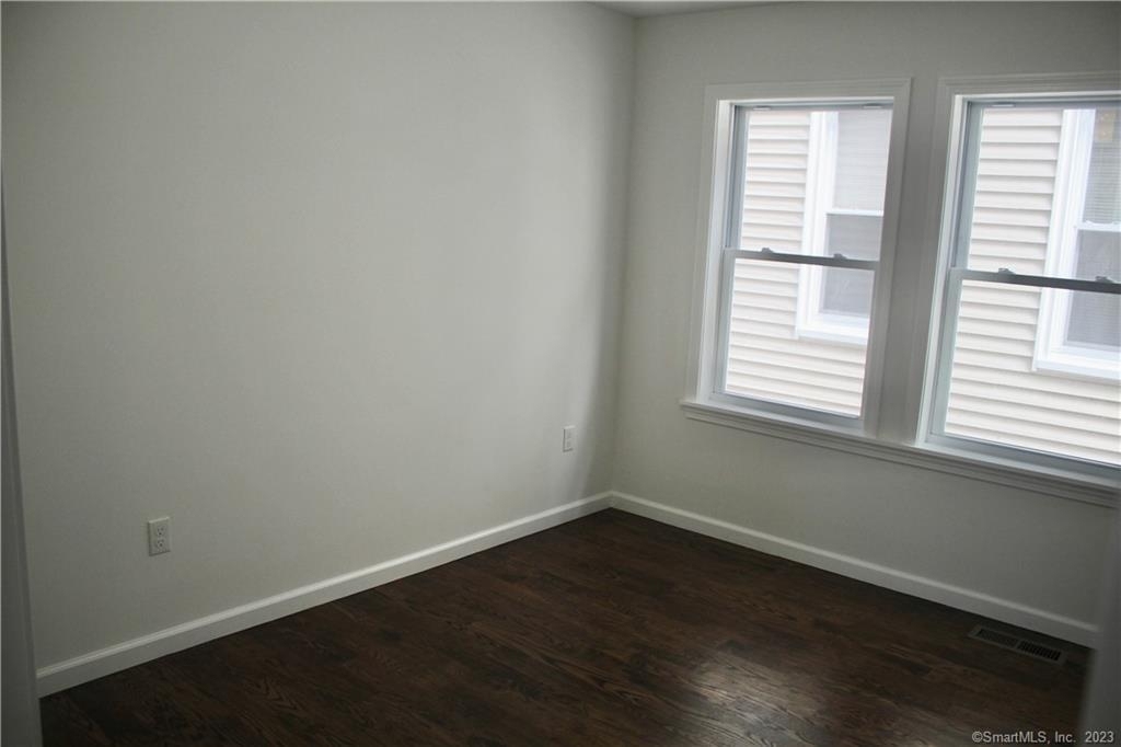 1257 Howard Avenue - Photo 10