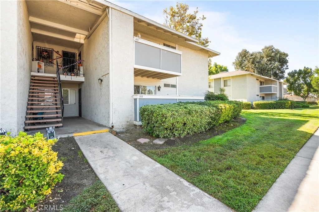 26200 Redlands Boulevard - Photo 1