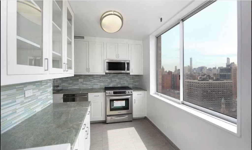 West 83rd Street - Photo 1