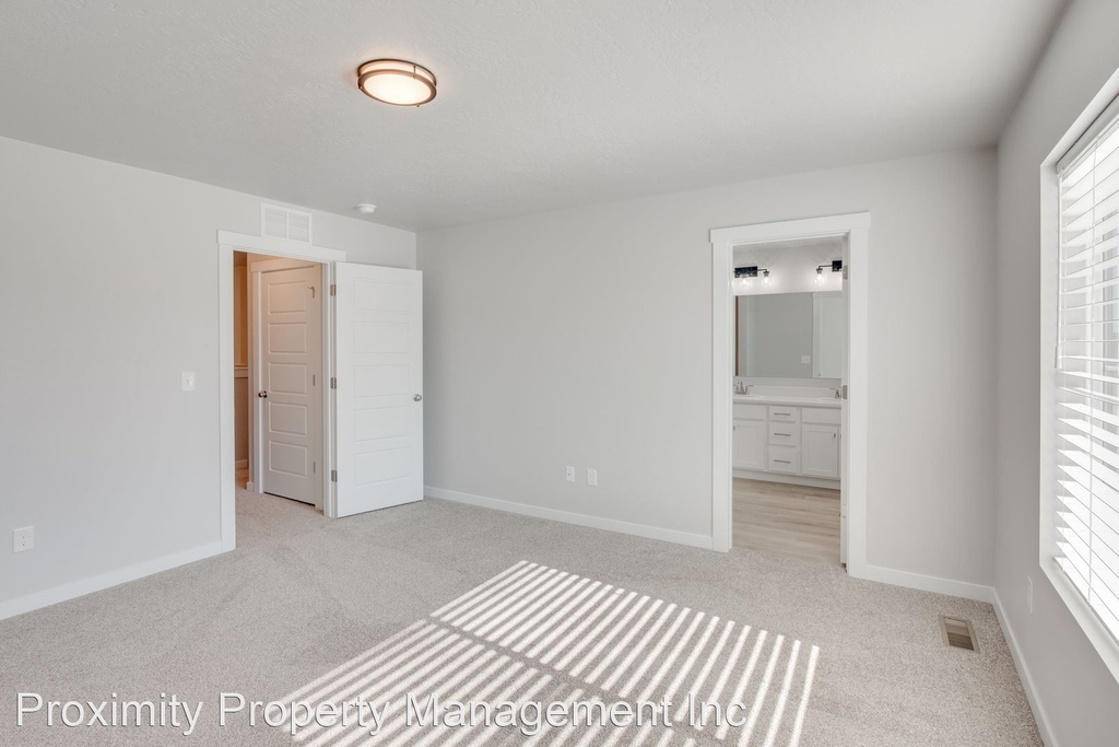 351 S. Riggs Springs Avenue - Photo 19