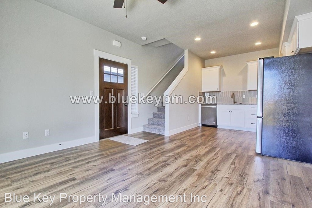 1706 Nw 29th Avenue - Photo 3