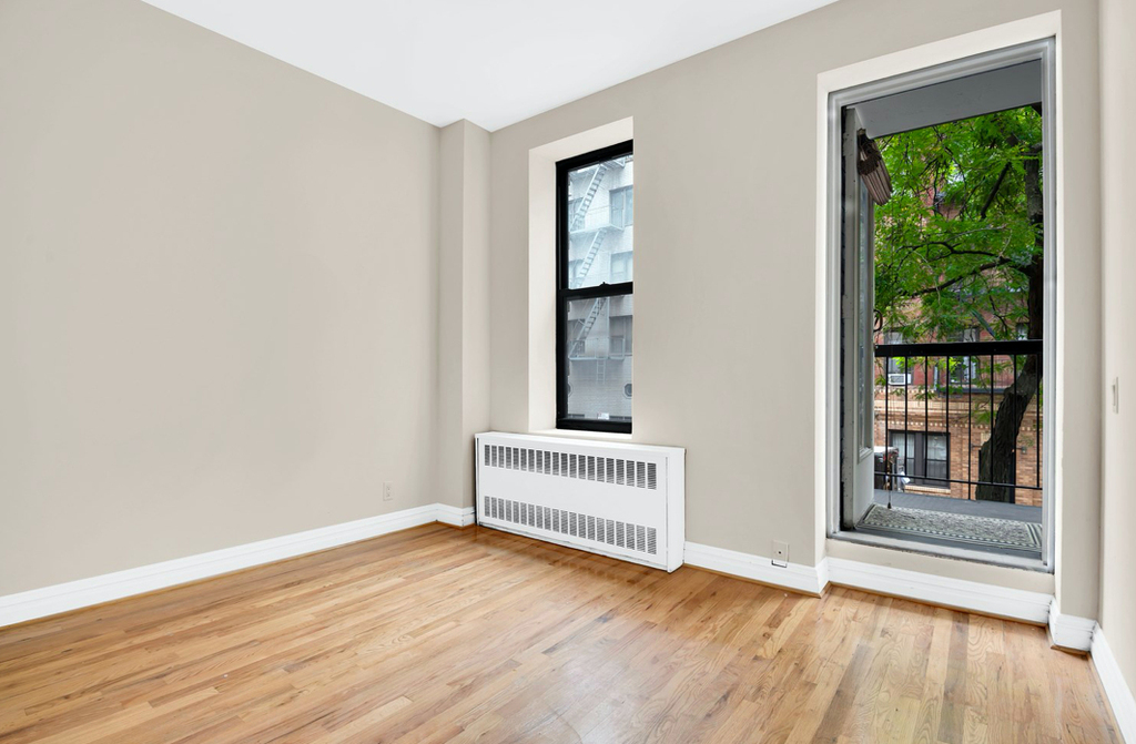 East 25th Street - Photo 1