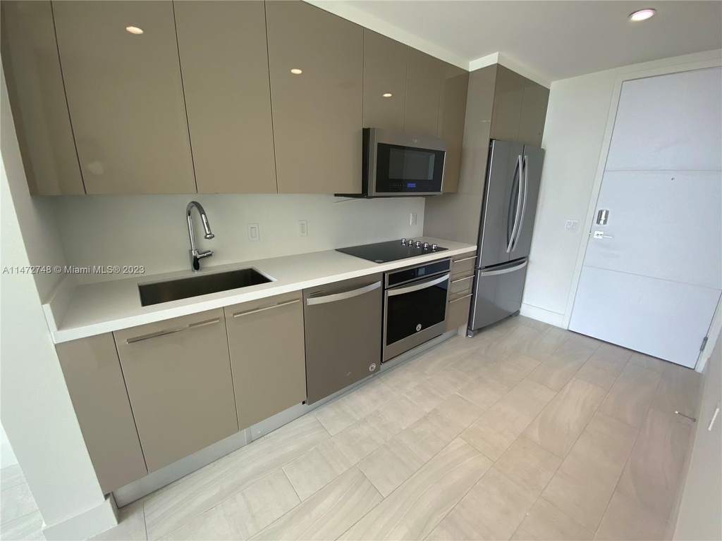 2000 Metropica Way - Photo 1