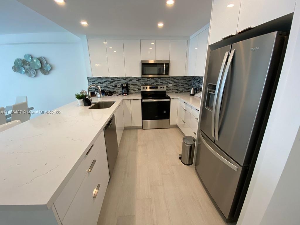 5601 Collins Ave - Photo 1