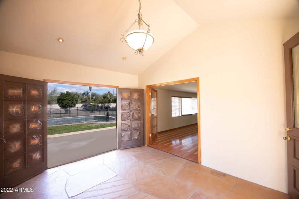 6602 E Lincoln Drive - Photo 11