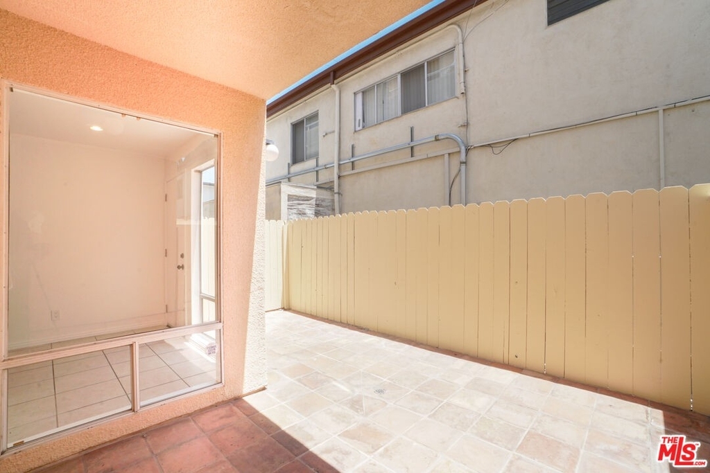 1239 9th St - Photo 21