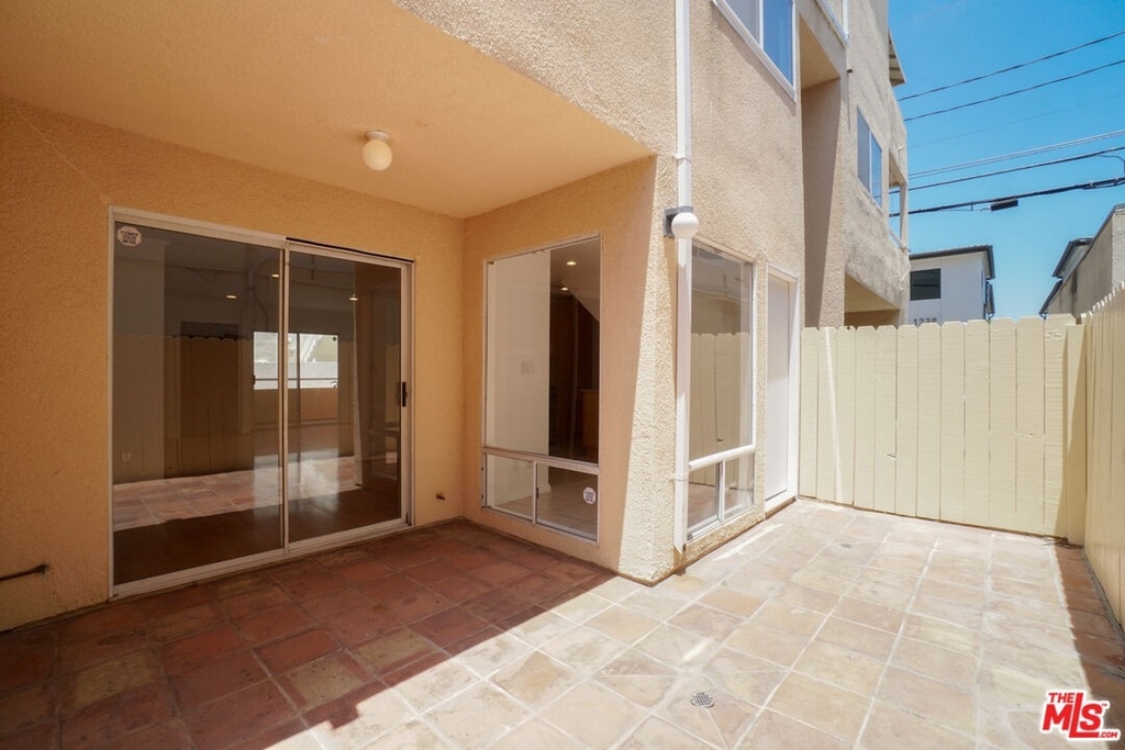 1239 9th St - Photo 19