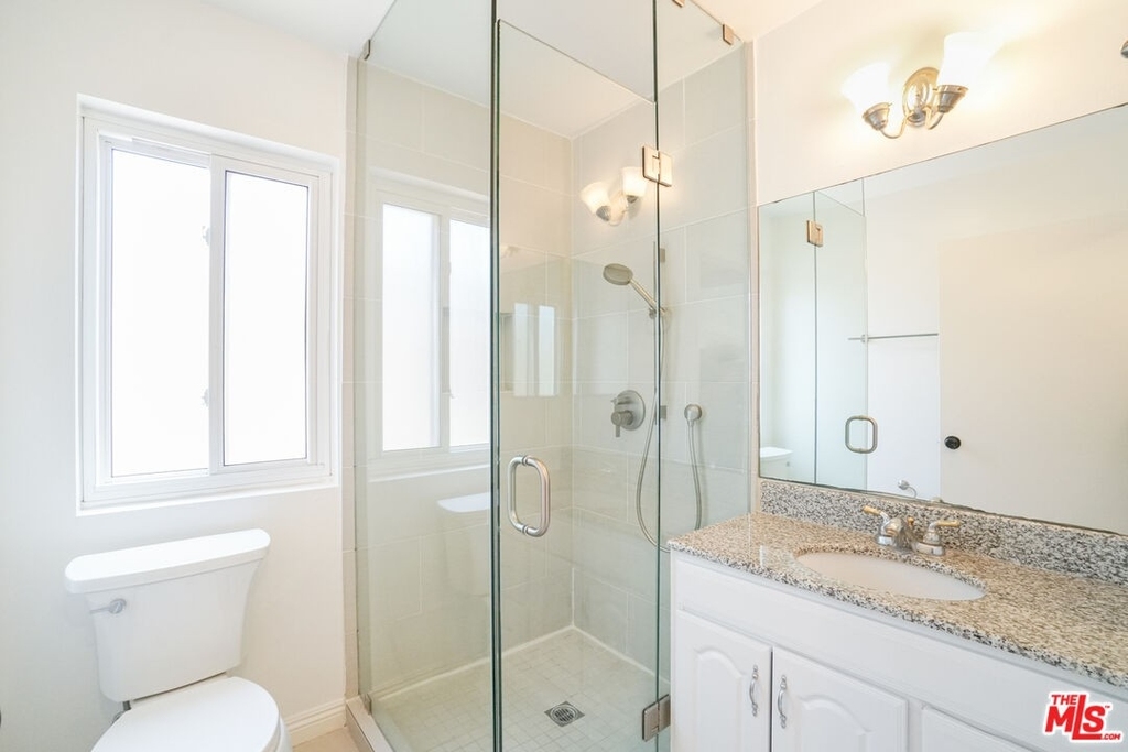 1239 9th St - Photo 24