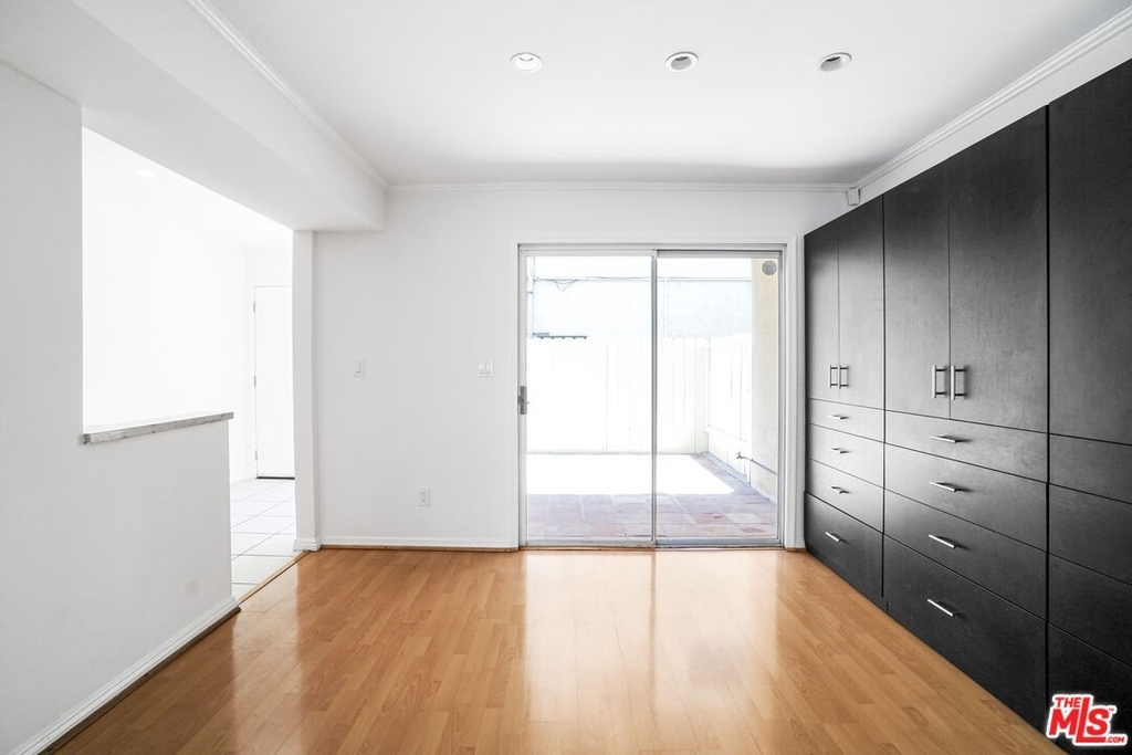 1239 9th St - Photo 10