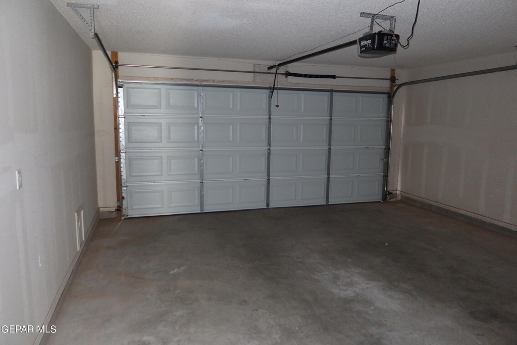 12208 Holy Springs Court - Photo 20
