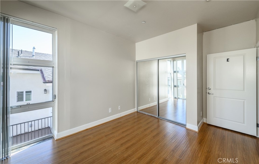 1241 W 37th Place - Photo 16