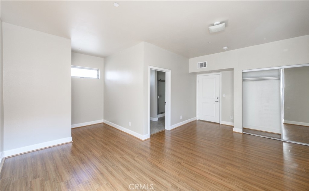 1241 W 37th Place - Photo 18
