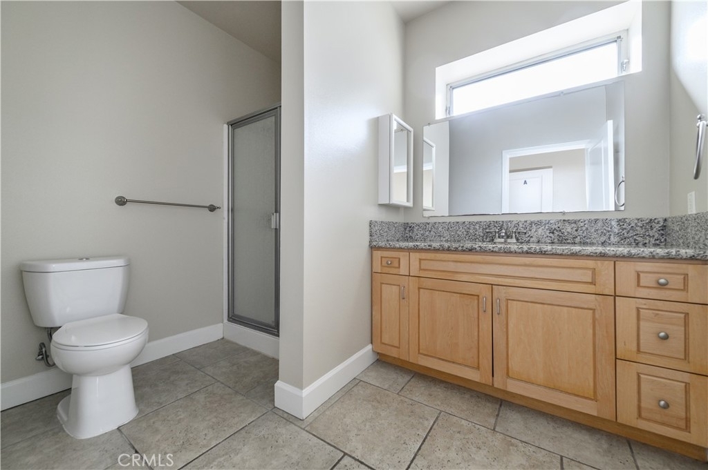 1241 W 37th Place - Photo 12