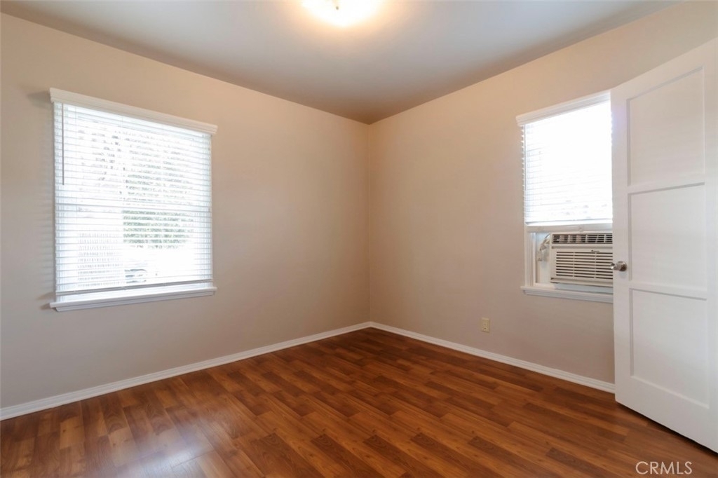 7906 Stansbury Avenue - Photo 10