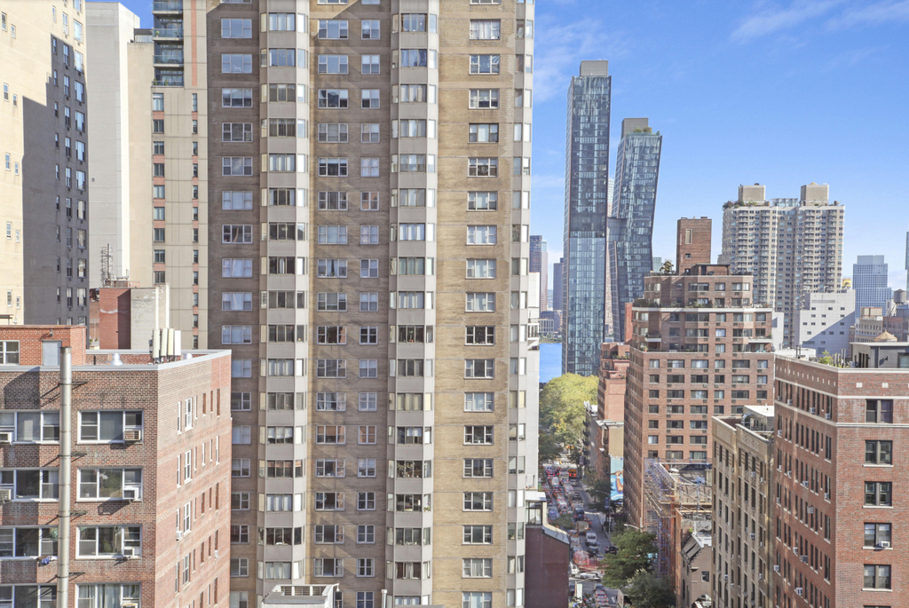  Park Avenue 38TH STREET  - Photo 9