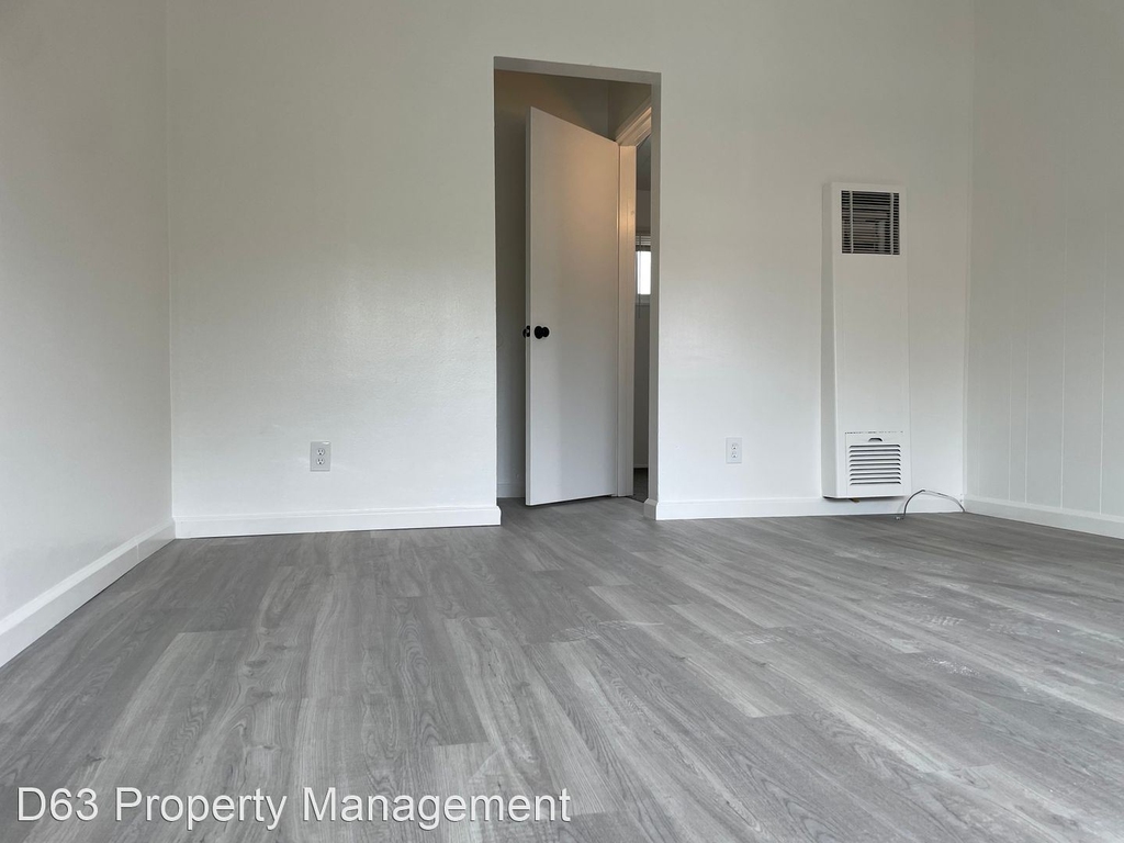 6587 Cervantes - Photo 2