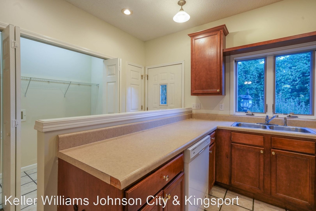 176 S. Austin Springs Road Unit 11 - Photo 2