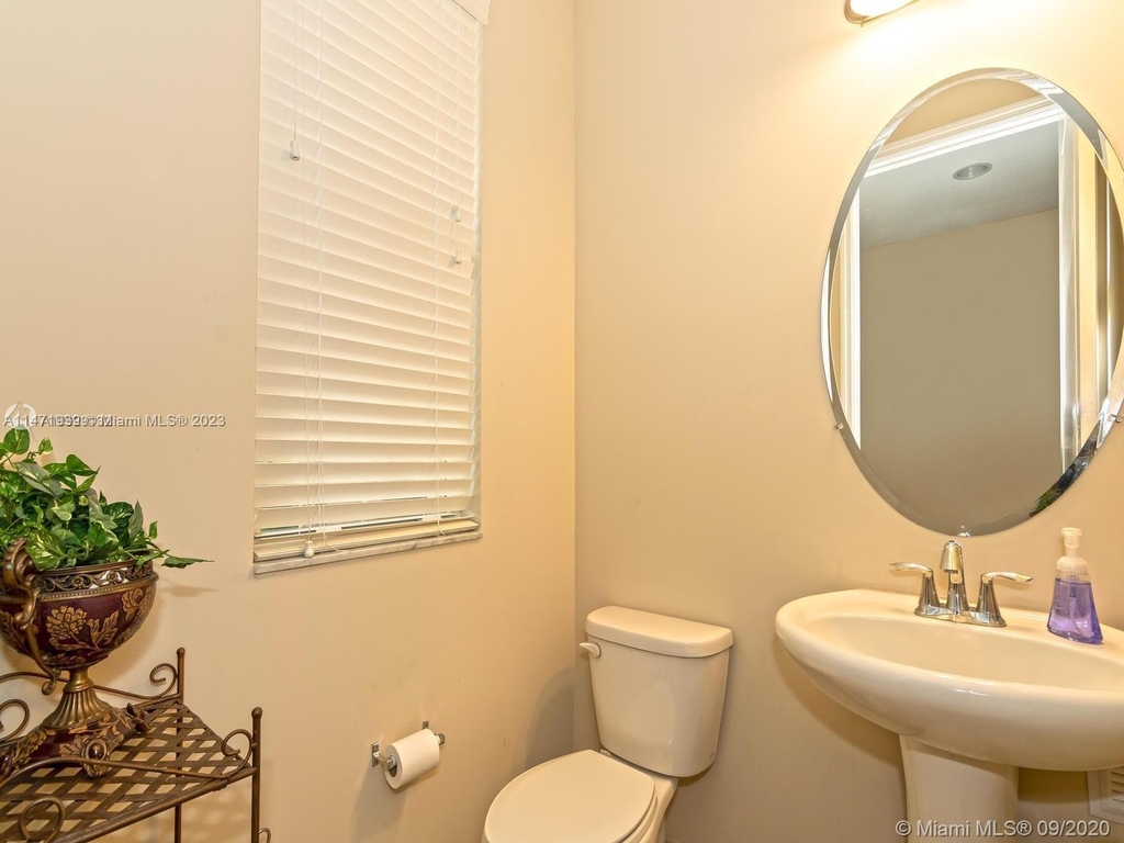 5213 Sw 78th Ter - Photo 10