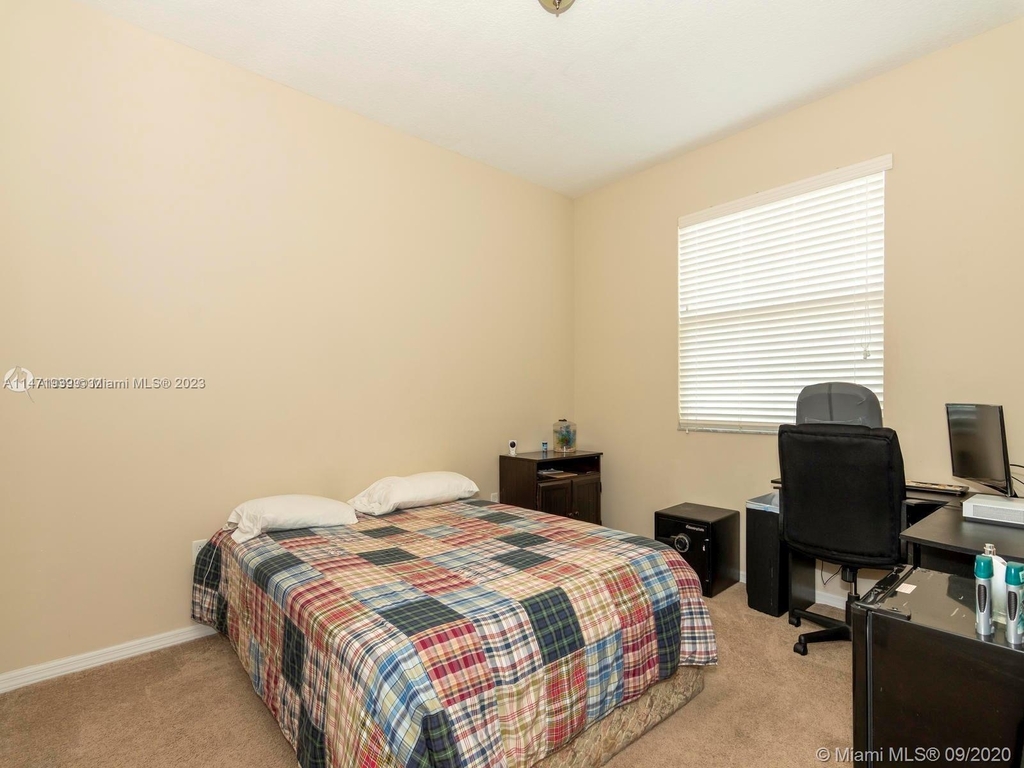 5213 Sw 78th Ter - Photo 19