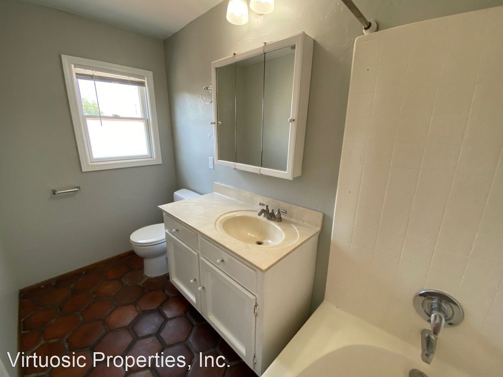 6205 Pembroke Dr. - Photo 6