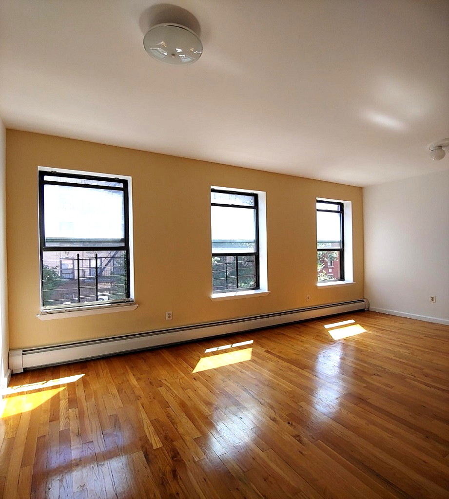 433 East 118th Street - Photo 2