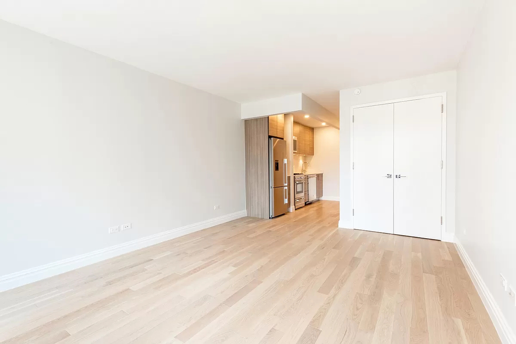 West 48th Street 7TH AVENUE - Photo 8