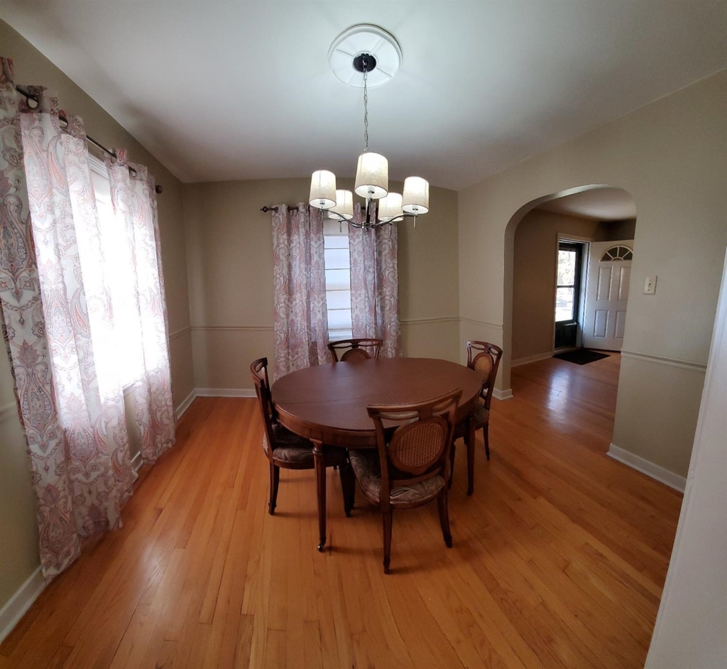 318 Belmont Place - Photo 2