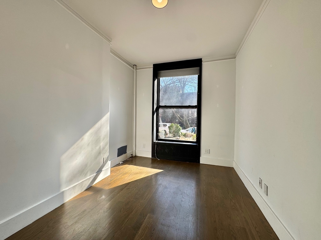 61 3rd Place - Photo 10