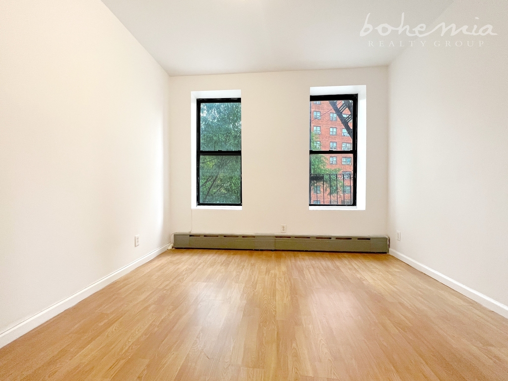 2655 Frederick Douglass Boulevard - Photo 2