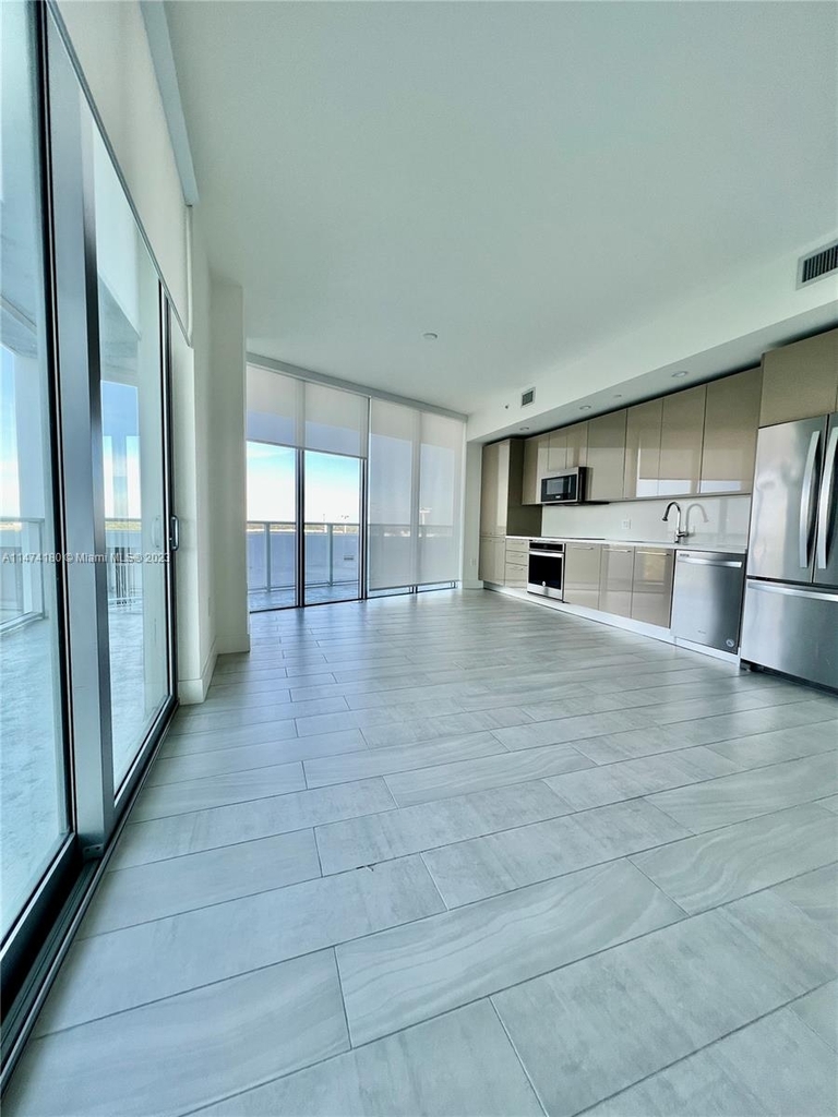 2000 Metropica Way - Photo 20