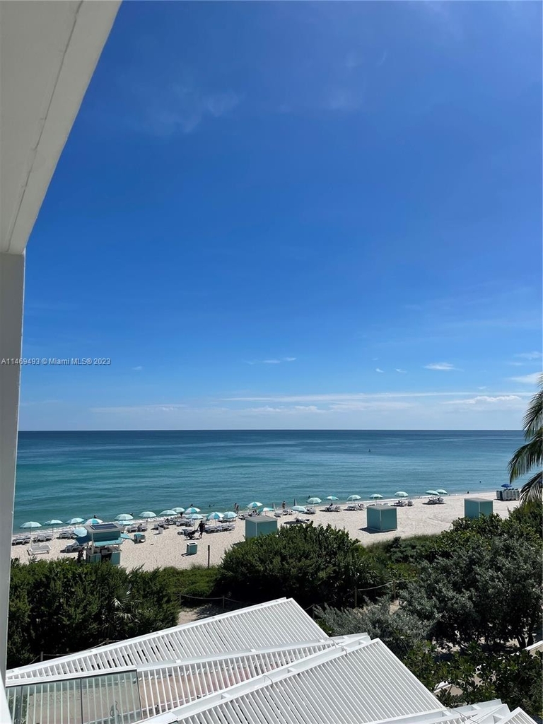 6801 Collins Ave - Photo 6