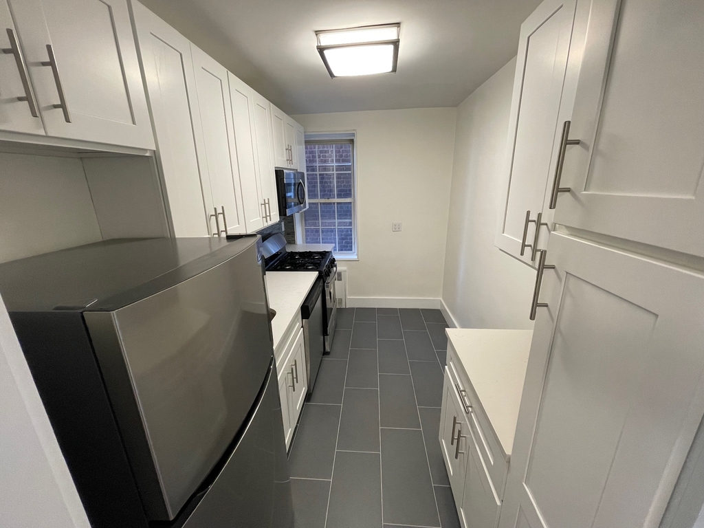 63-85 Woodhaven Boulevard - Photo 1