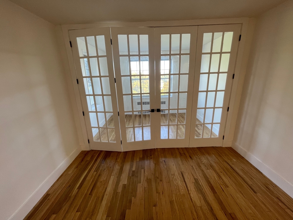 63-85 Woodhaven Boulevard - Photo 10
