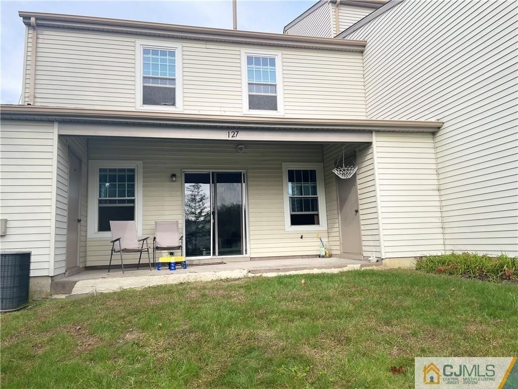 127 Knoll Drive - Photo 2