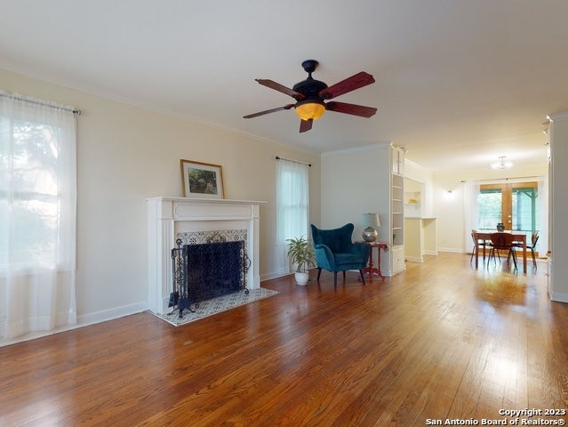 277 E Edgewood Pl - Photo 2