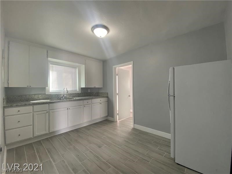 2112 Statz Street - Photo 4