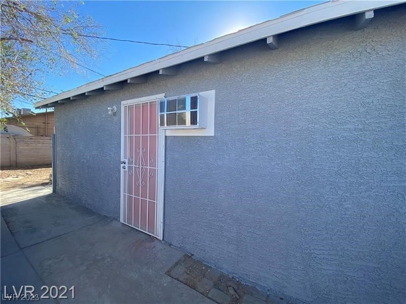 2112 Statz Street - Photo 28