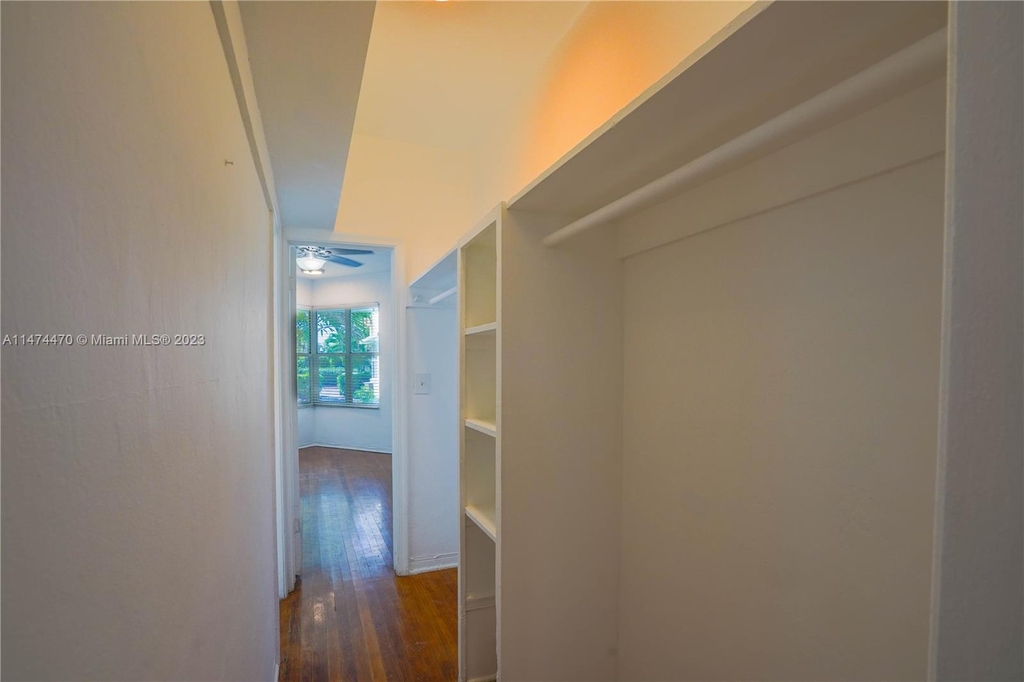 315 W 28th St - Photo 10