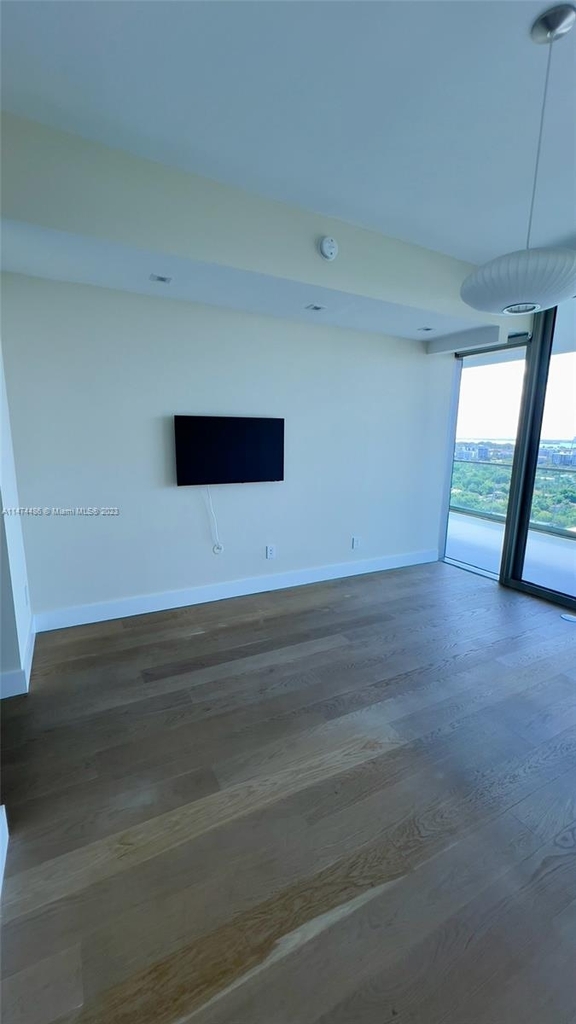 10203 Collins Ave - Photo 22