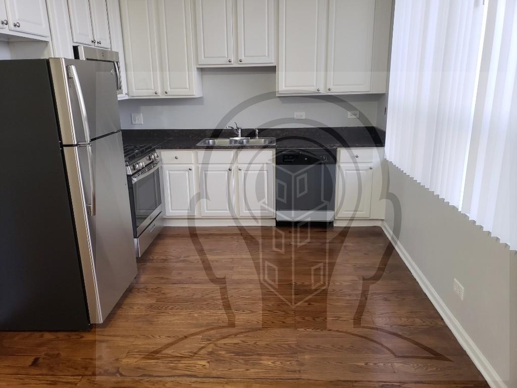2451 W Howard St - Photo 1