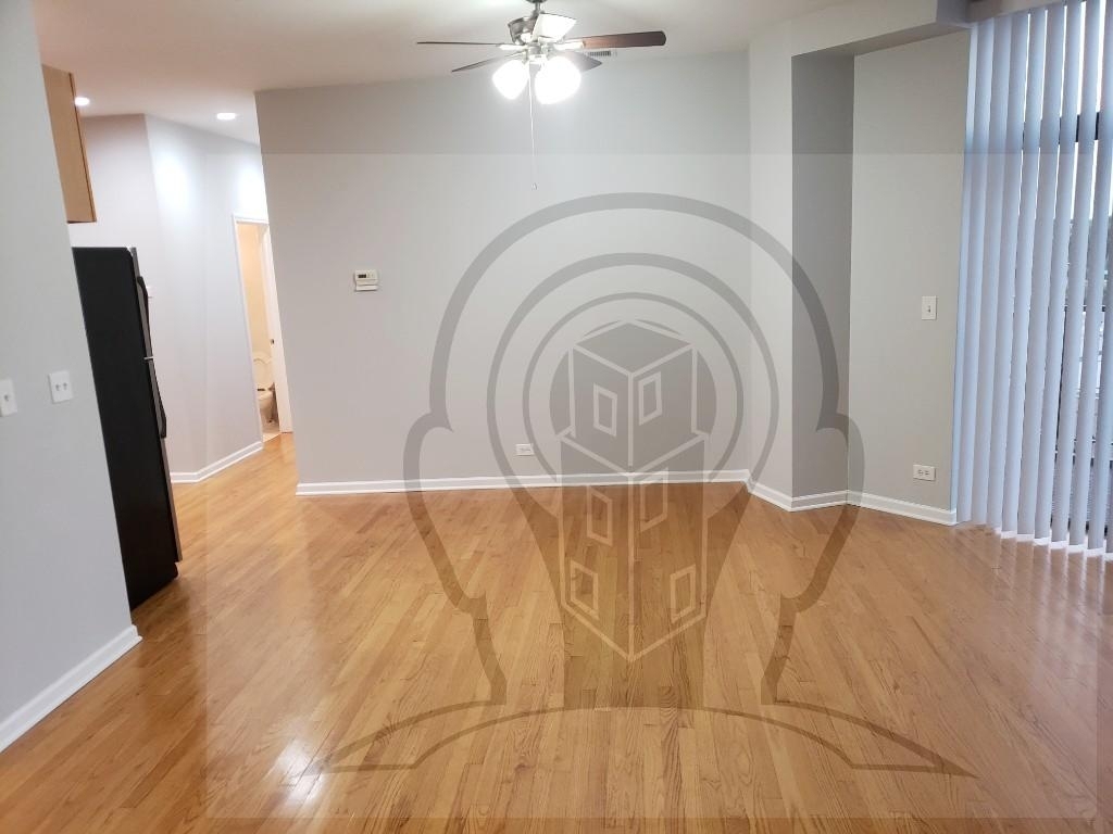 2451 W Howard St - Photo 0
