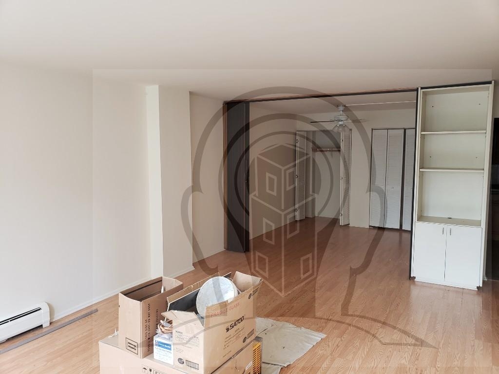 516 W Briar Place - Photo 9