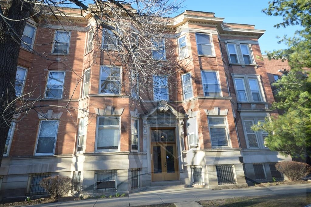 W Waveland Ave. - Photo 5