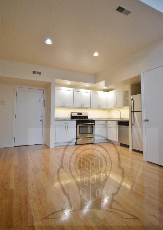 3257 N Sheffield - Photo 8