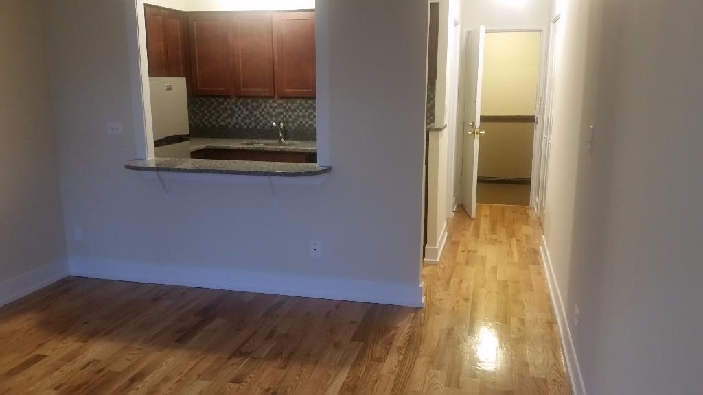 445 W Barry Ave. - Photo 7