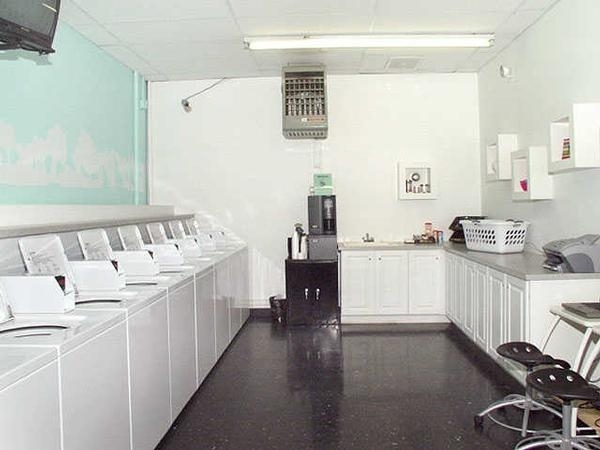 2555 N Clark St. - Photo 6