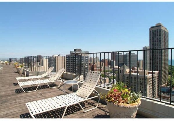 2555 N Clark St. - Photo 4
