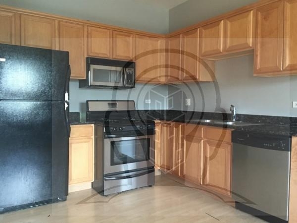 2451 W Howard St - Photo 2