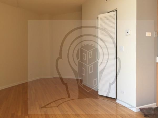 2451 W Howard St - Photo 14